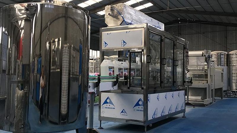 上海箱式干燥机尺寸参数解析：关键因素与选型要点**